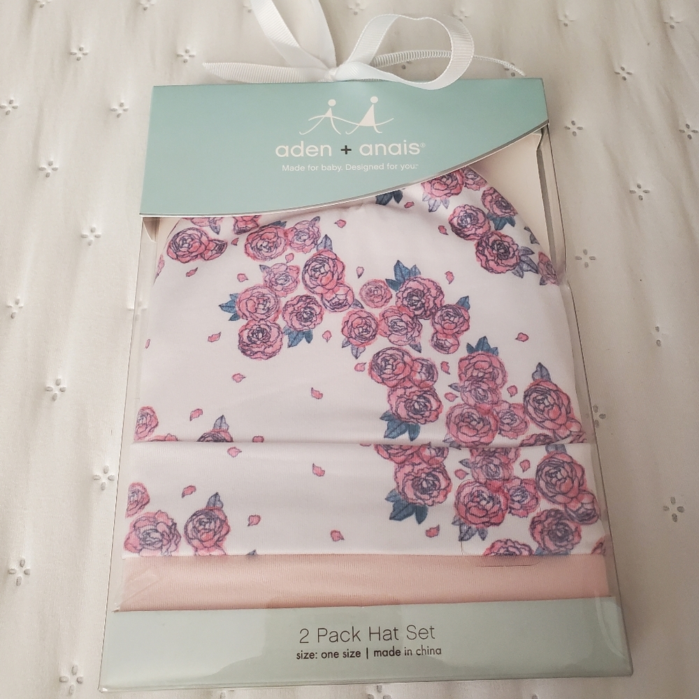 aden + anais floral hat set